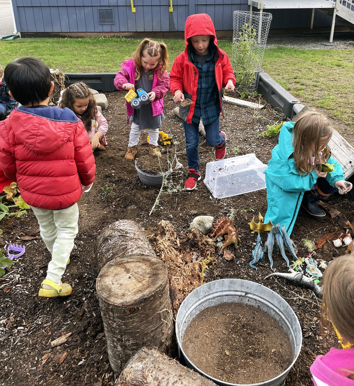 Elementary students take learning outdoors - Gig Harbor Now  A