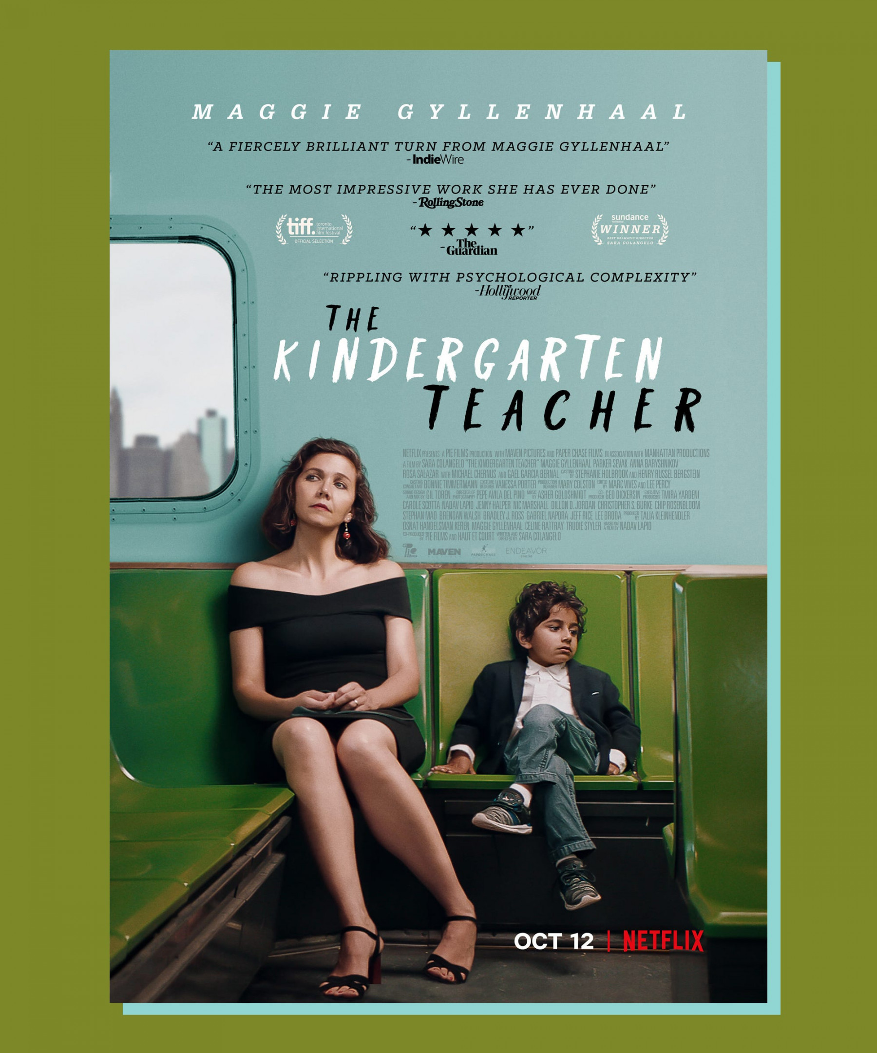 Maggie Gyllenhaal Kindergarten Teacher In Netflix Movie